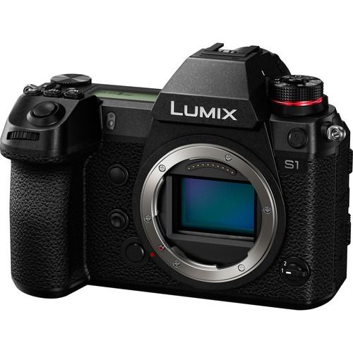 Panasonic Lumix S1 Mirrorless Camera with 24-105mm Lens